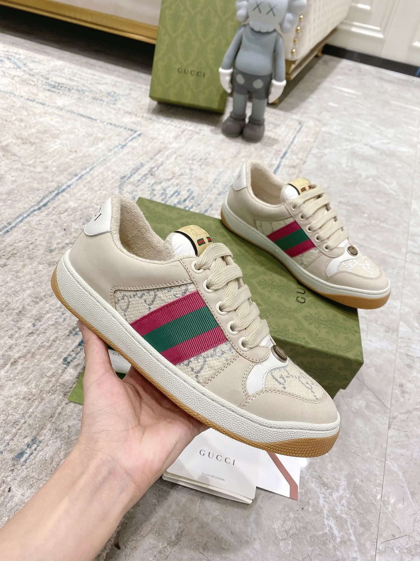Gucci - Newly upgraded Gucci dirty shoes for couples 👫 2022 early spring new style... GG series distressed casual dirty shoes for the catwalk ⚠️⚠️ Original development and purchase level version... Metal double G crystal cylindrical logo... Gucci original pattern webbing... Exclusive color rubbed cowhide fabric, original terry cloth is delicate, soft and more comfortable and breathable, privately stamped two-color original TPU outsole (lower layer is wider, upper layer is narrower) Ready stock, matching packaging... 35-40/39-44 regular size 💰Female style 290 💰Male style 290